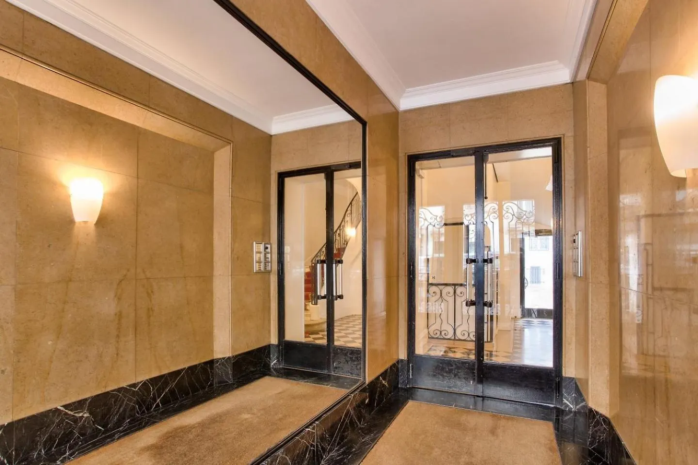 Appartement La Boetie - Paris 8 France